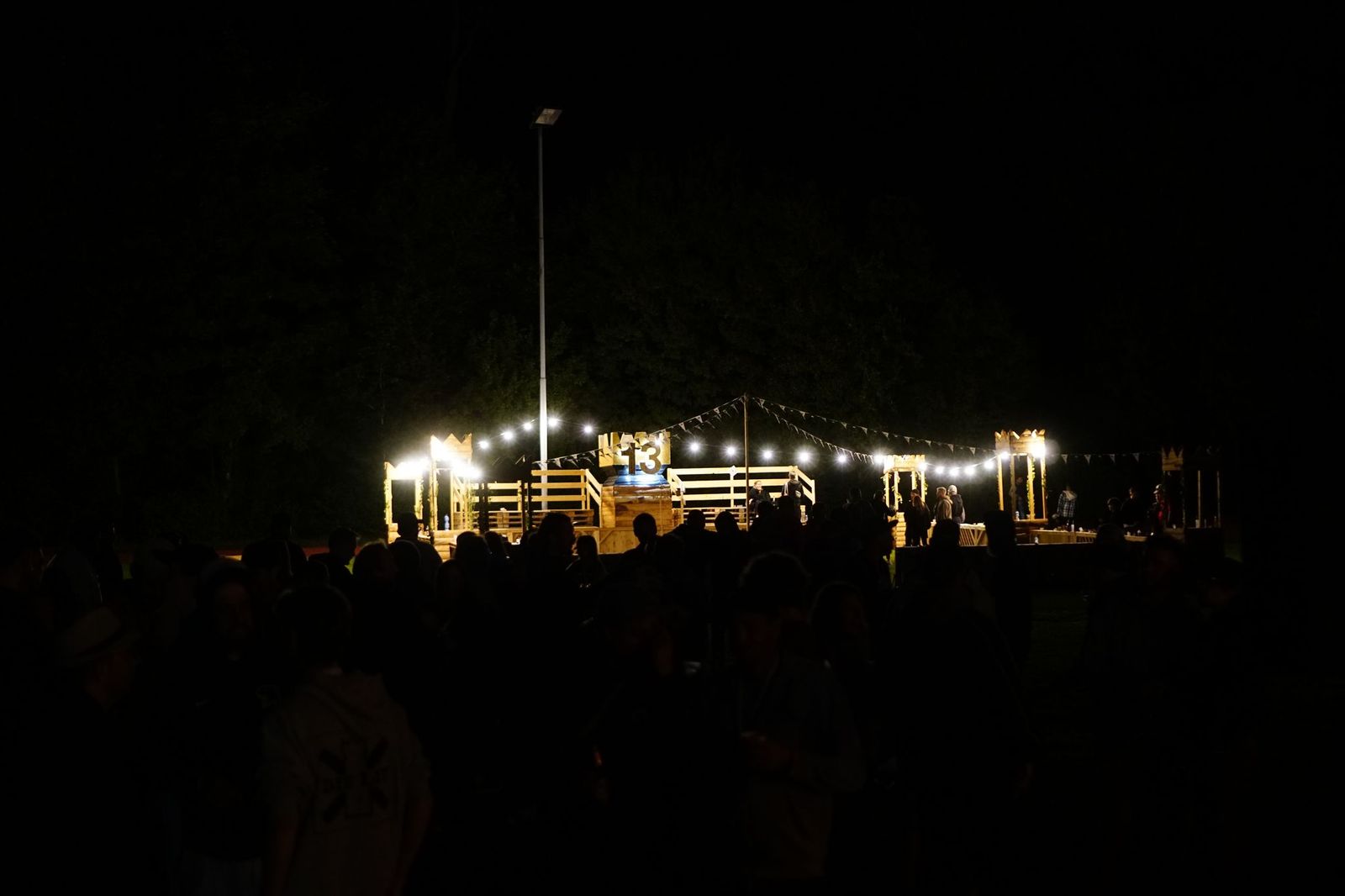 Arena_night_KCUA